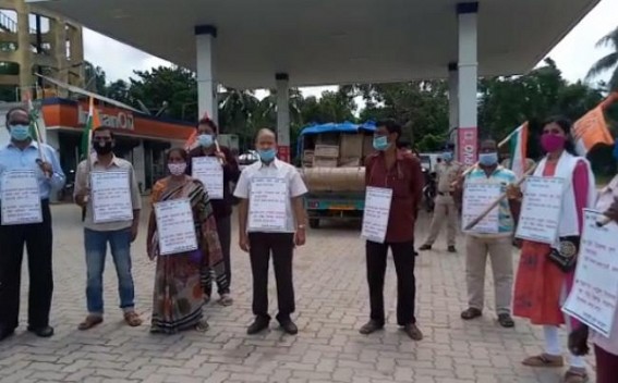 Congress protested over fuel price hikes in Khowai